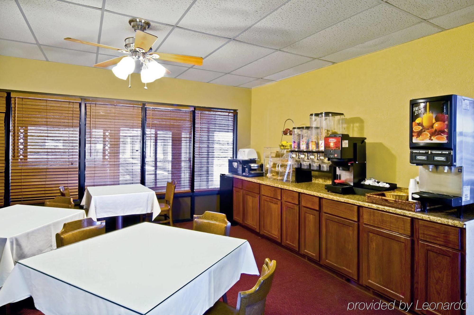 Fairview Inn By Oyo Hesston I-135 Restaurant foto